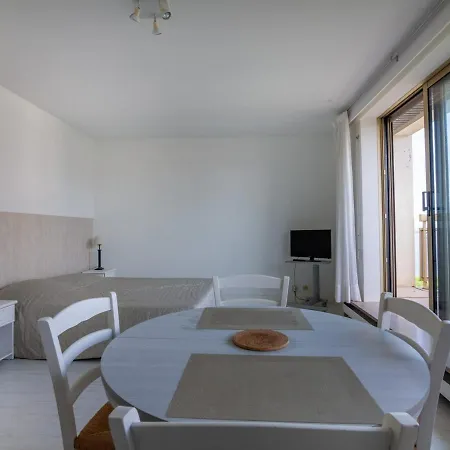 Apartment Saint-Jean-De-Luz, Studio Flat, 2 Persons - Fr-1-4-431